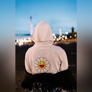 ๐J BALVIN x Takashi Murakami Colores flower hoodie Blanco